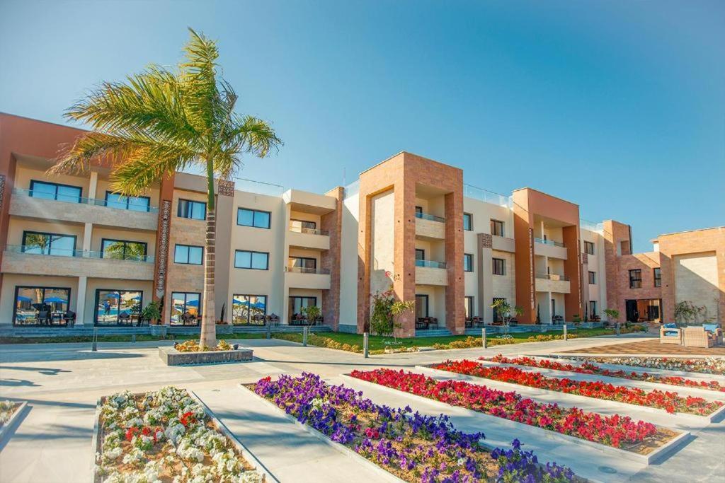 Helnan Hotel - Port Fouad بورسعيد المظهر الخارجي الصورة